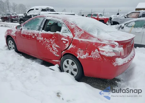 2007 Toyota Camry Le z USA, uszkodzony, nr VIN 4T1BE46KX7U059954